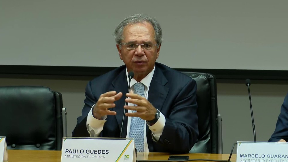 Coronavírus: governo dá 3 meses para depósito de FGTS, antecipa 13º do INSS e reforça Bolsa Família